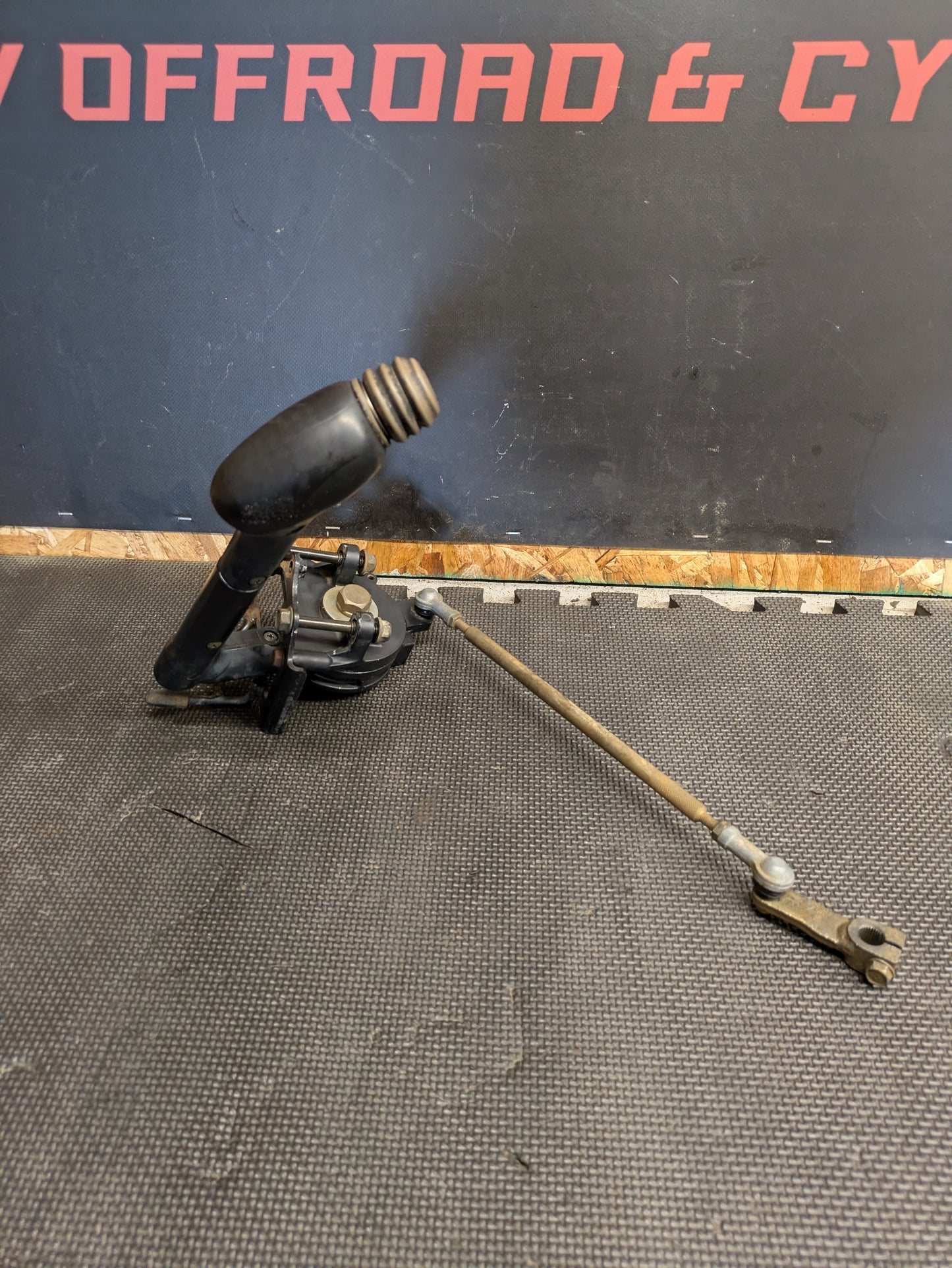 99-02 Prairie 300 & 400 OEM Shifter