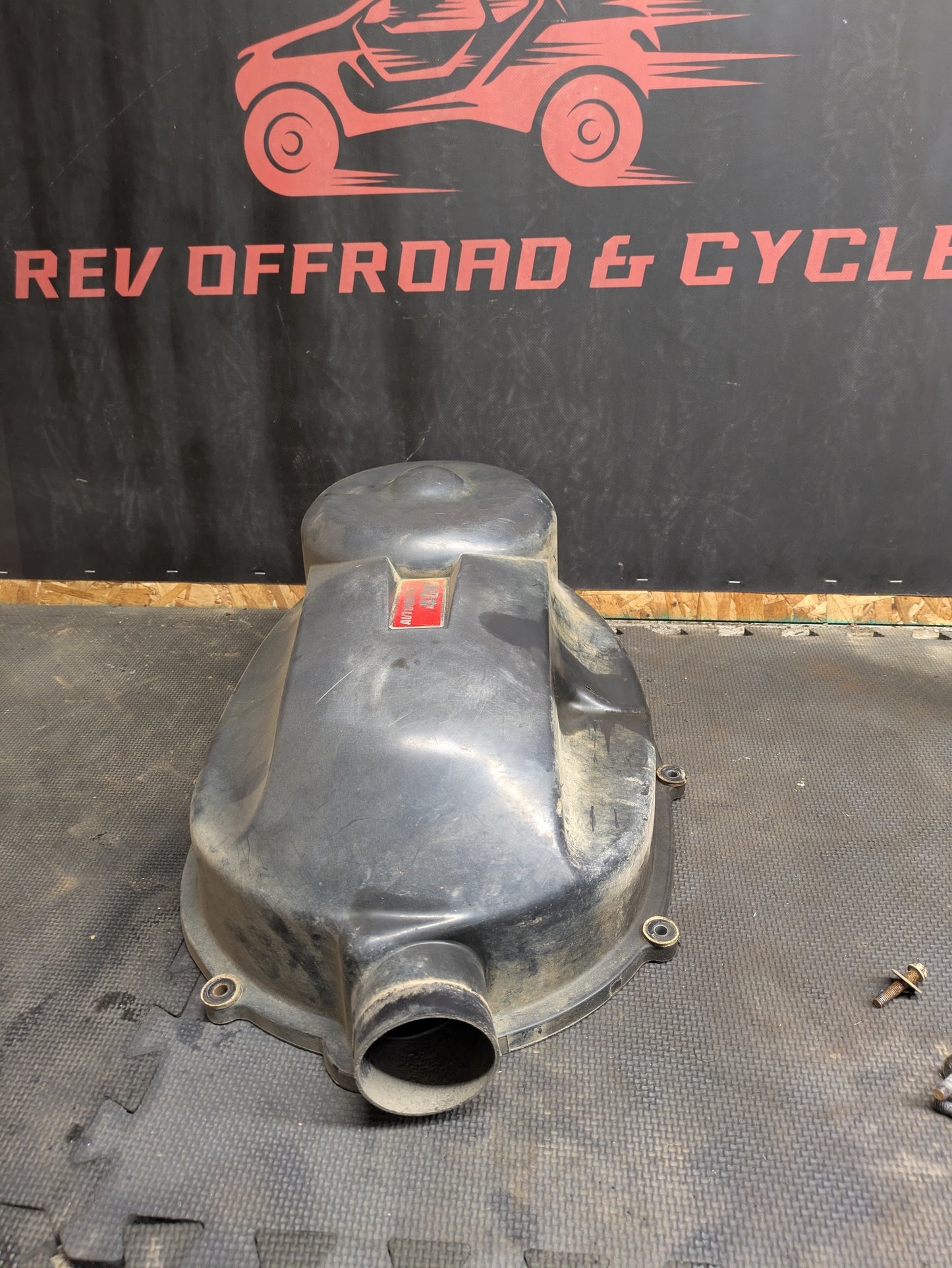 99-02 Kawasaki Prairie 400 Clutch Cover